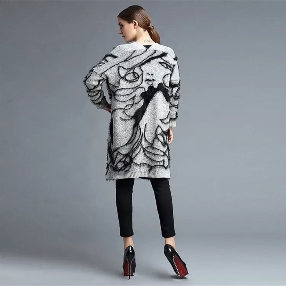 Knitted long sweater coat - Picture 5 of 11
